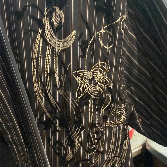 Men's Black Striped Shirt - Picture 2 of 6